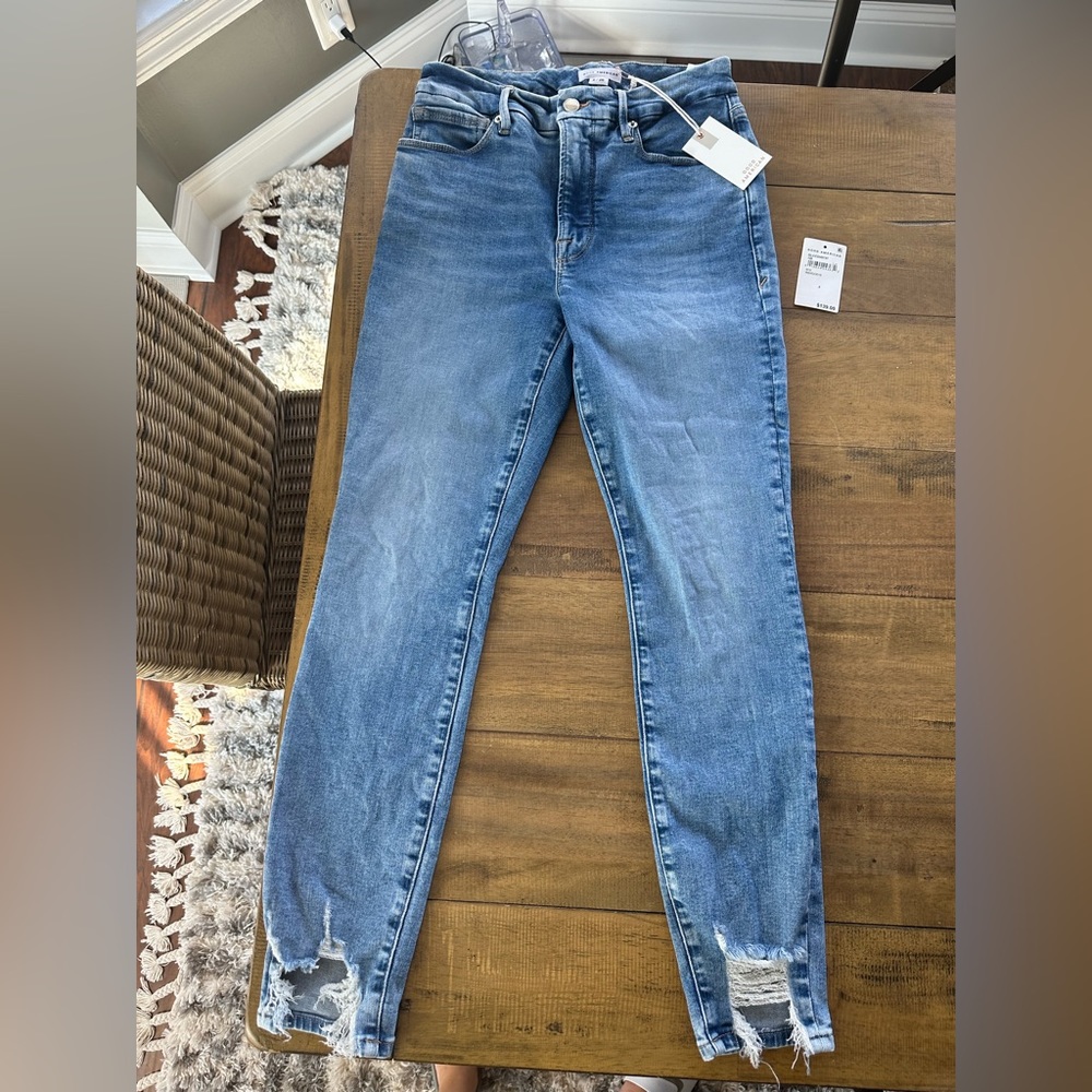 Good American Good Legs Crop Deep V Yoke